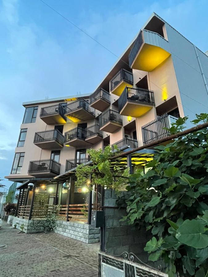 Hotel New House Kobuleti 2 Extérieur photo