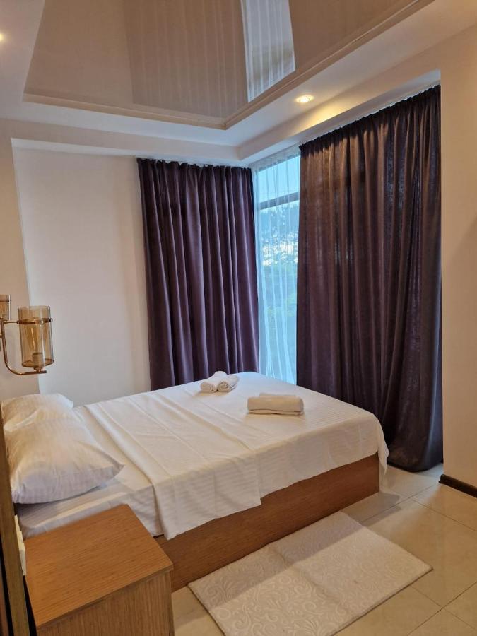 Hotel New House Kobuleti 2 Extérieur photo