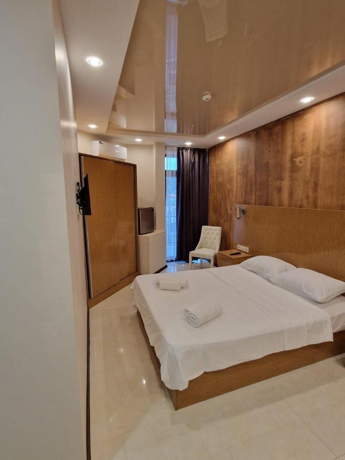 Hotel New House Kobuleti 2 Extérieur photo