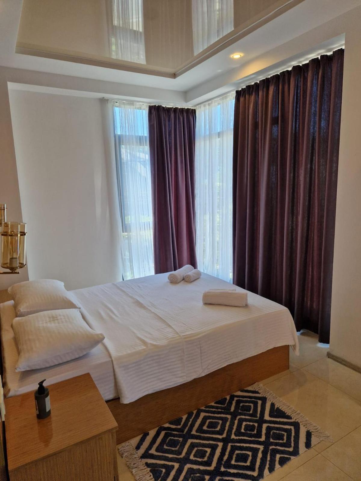 Hotel New House Kobuleti 2 Extérieur photo